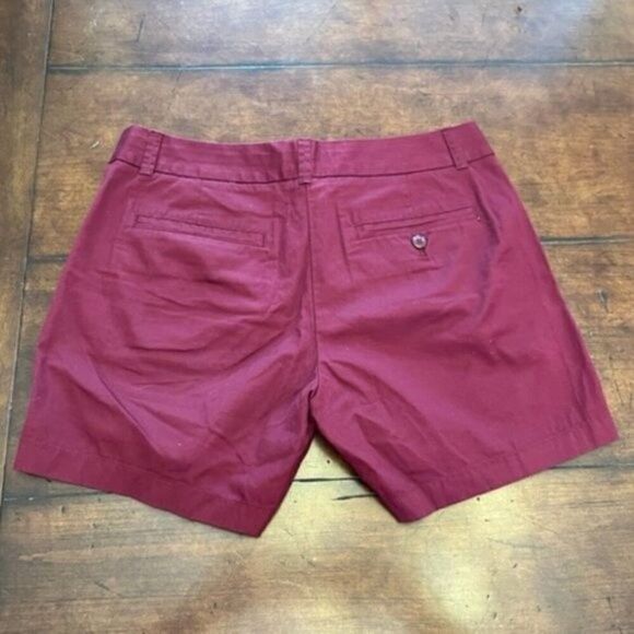 J. Crew Chino 100% Cotton "Broke In" Style Shorts Deep Berry Size 4 - Picture 2 of 5
